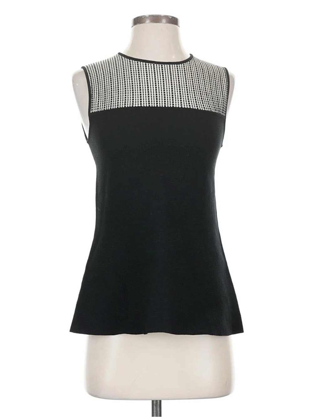 Narciso Rodriguez Women Black and White Sleeveless Knit Top size 38 4 sleeveless